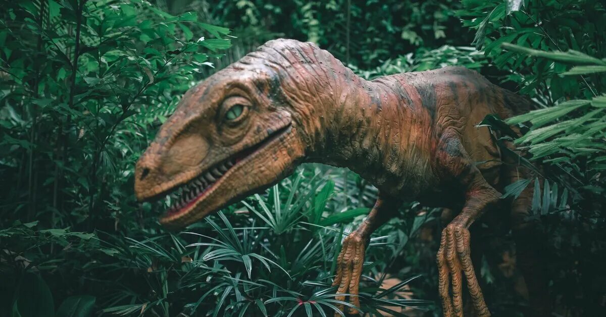 Число динозавров. Динозавры в наше время. Юрский парк 2022.