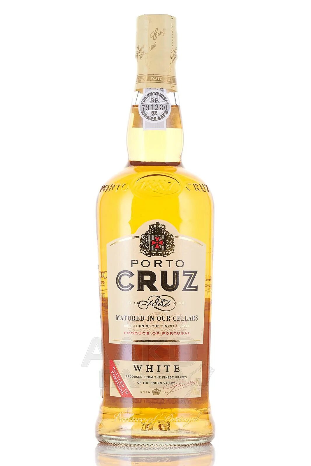 Портвейн круз. 75 л. Porto cruz напиток. Портвейн круз. Португальский портвейн майнардс.