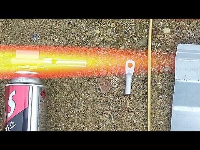 Как пользоваться горелкой. Плавим алюминий газовой горелкой. газовые горелки для расплавления алюминия. горелка плавить алюминий. плавка алюминия газовой горелкой.