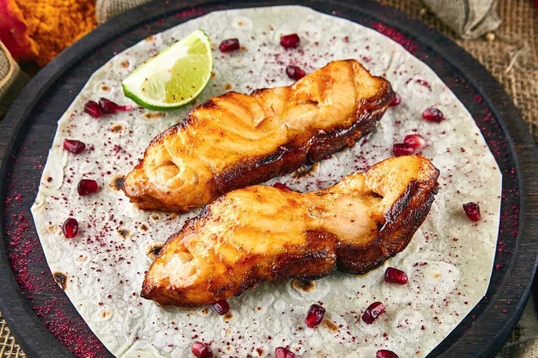 Халиф ул михалевича 72д меню. Салат с кинзой и помидорами и огурцами. Халиф ул михалевича 72д меню. Халиф липецк меню. Ресторан мики горячие блюда.