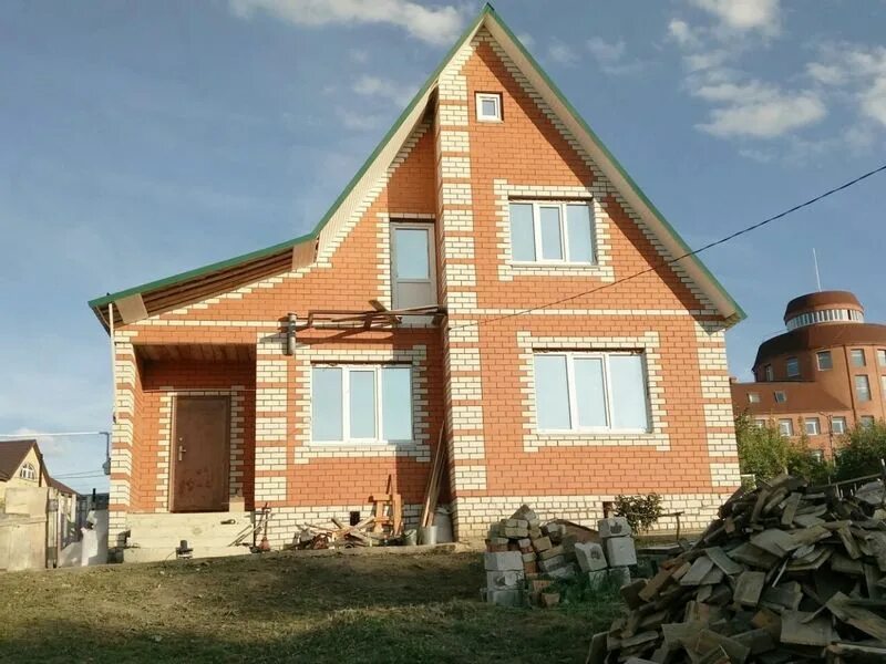 Дом в саранске и пригороде. Ул революционная саранск. дома из саранского красного кирпича. дом в саранске. кирпичный дом в мордовии.
