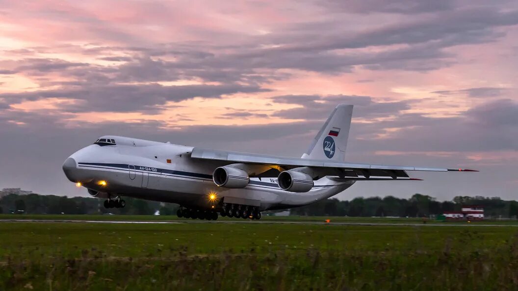 Первый полет ан 124 собранный в ульяновске