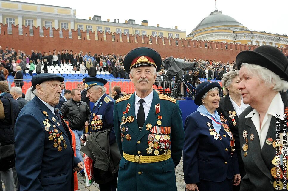 9 мая 2012. ветераны на параде. 9 мая 2012. 9 мая 2012. 9 мая 2012 томск бессмертный полк.