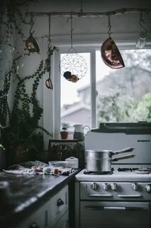 Грустную кухню