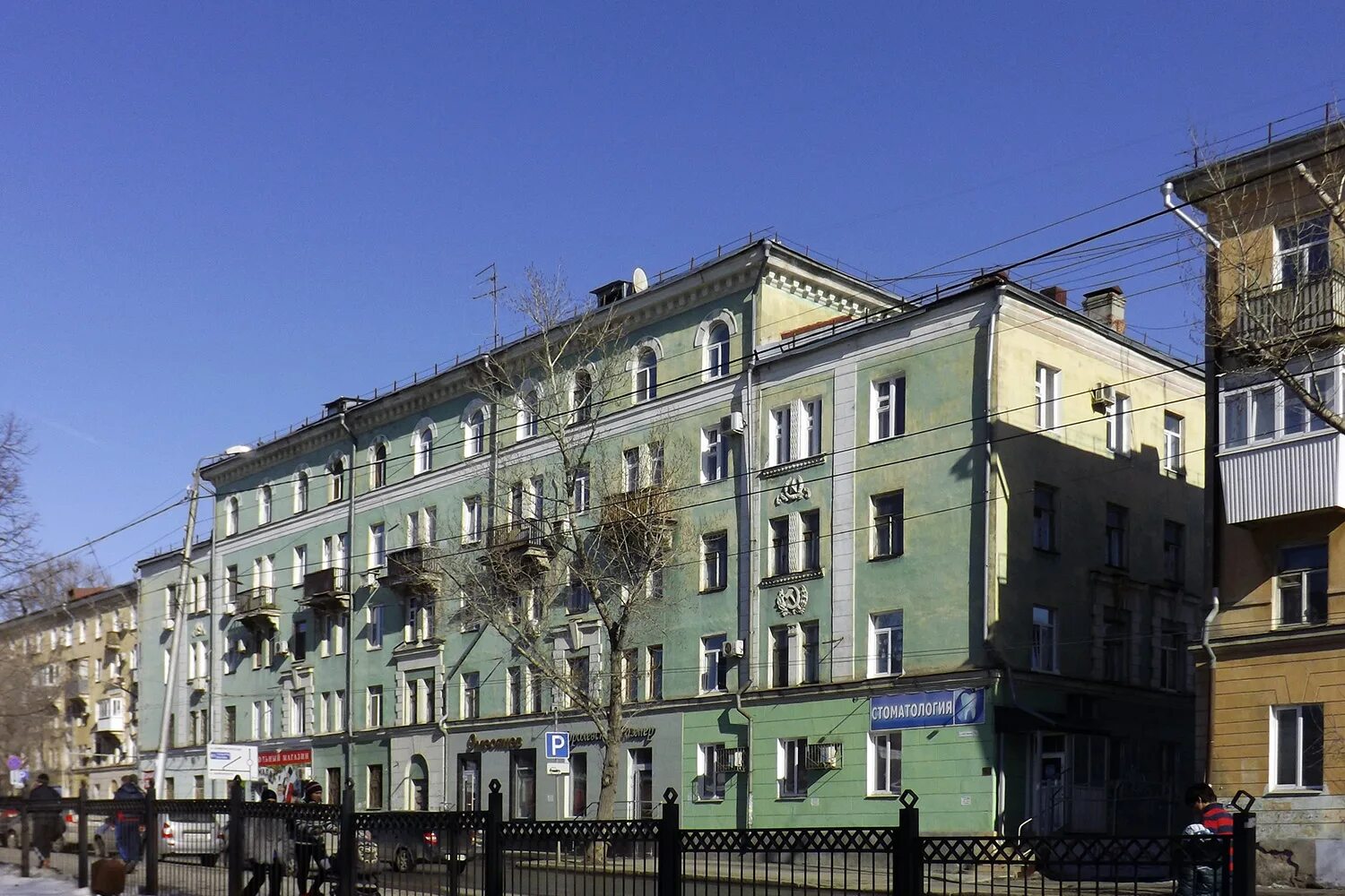 Самара 70х. Ул спортивная куйбышев. Улица спортивная иваново. Куйбышев гостиница центральная. Никитинская площадь самара.
