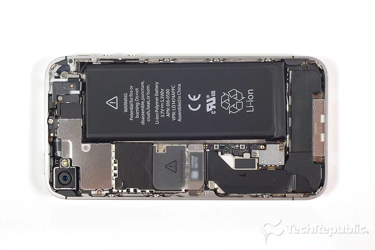 Teardown iphone 4s. Iphone 4s внутри. Iphone 4s inside. Айфон 4 снизу. Как открыть айфон 7