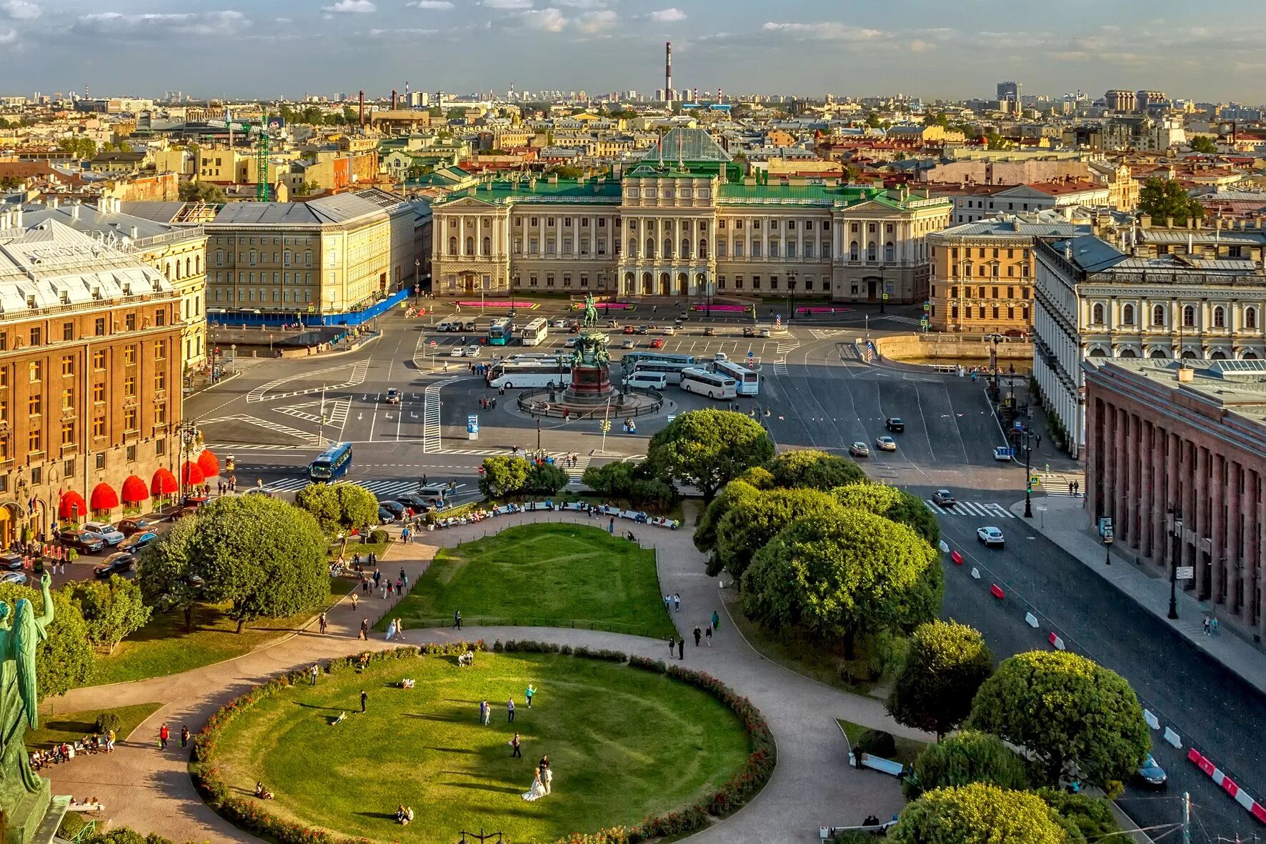 Центр спб район. Санкт-Петербург с высоты птичьего полета. Санкт-Петербург центр города. Санкт Петербург вид с птичьего полета. Панорама Санкт-Петербурга с высоты.