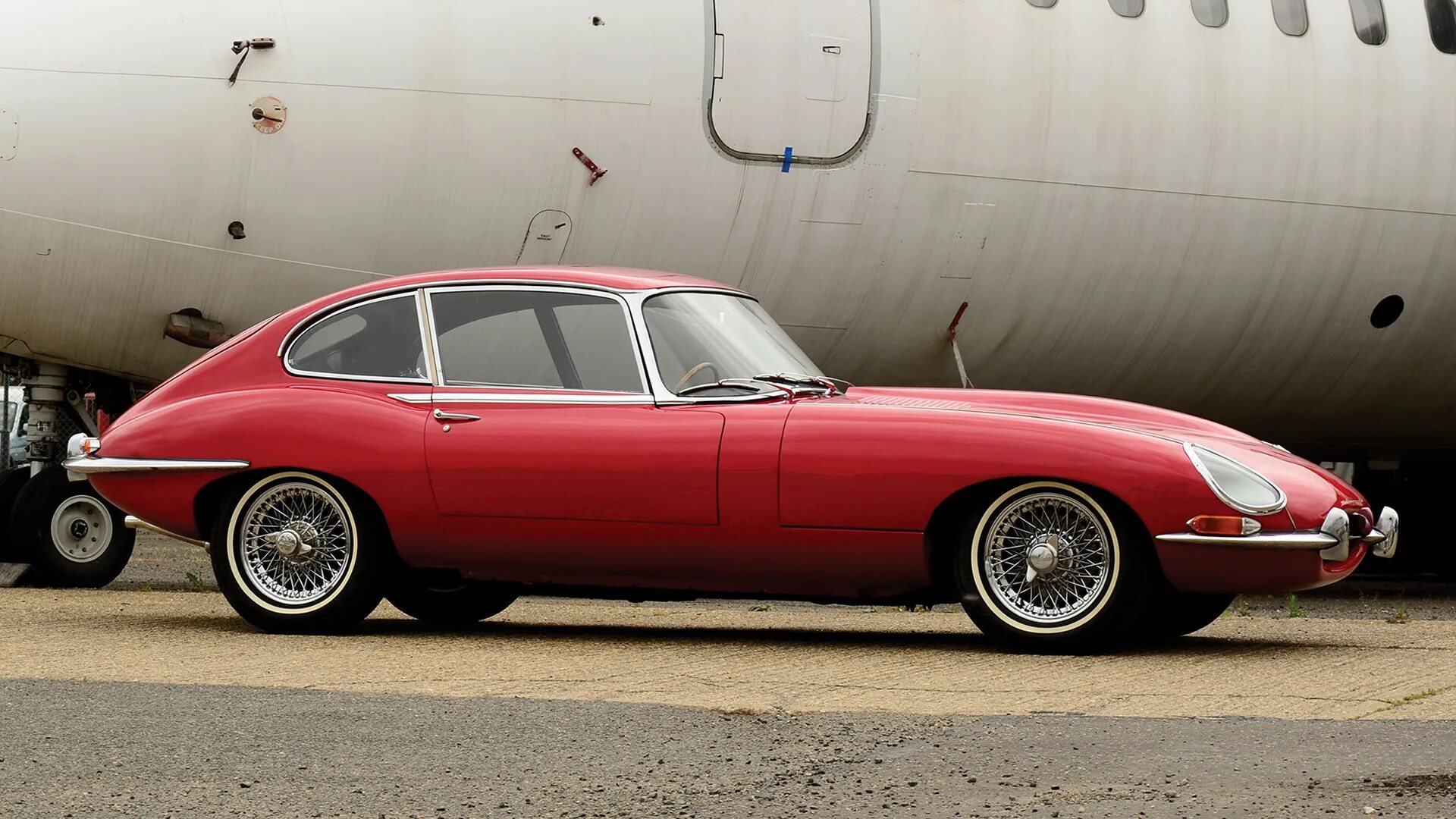 E type 2. E-type 2+2. самое красивое купе в истории. выдуманные авто. история купк.