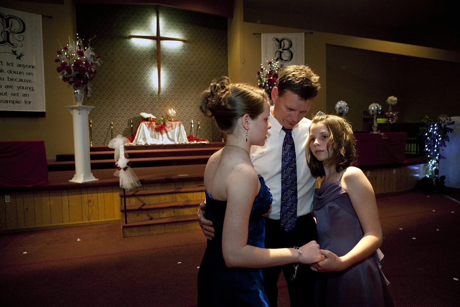 Because you are young. Бал чистоты. Purity balls. Father daughter inappropriate Dance. Фото Purity.
