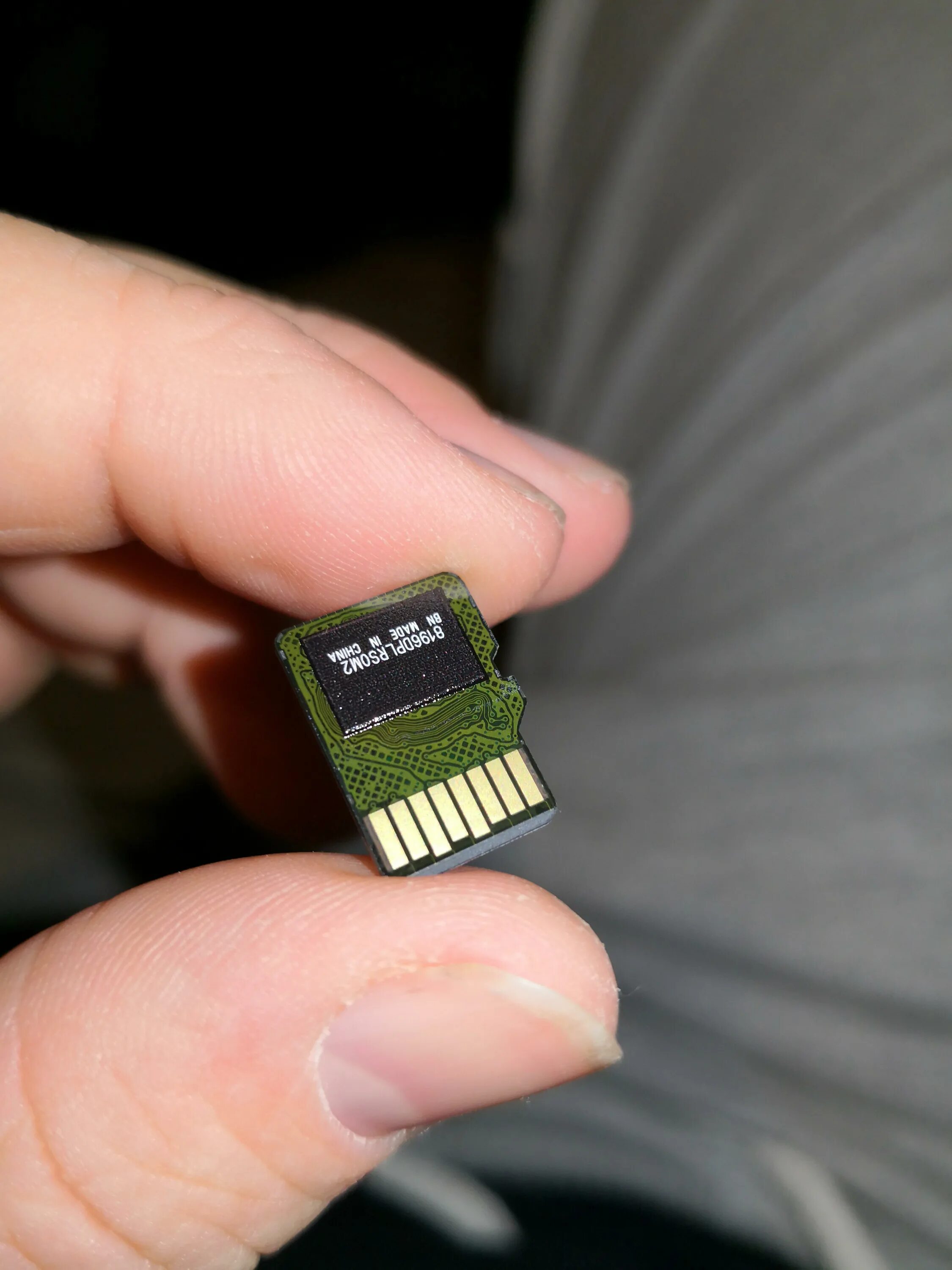 Восстановление микро. Микро sd usb pcb. разломить флешку микро сд. строение микро сд. microsd в разрезе.