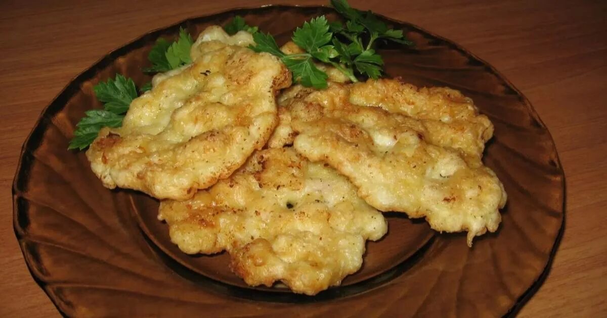 Растрепки из куриного филе на сковороде. Растрёпки из куриной грудки с майонезом. Растрёпки из куриной грудки с майонезом. Растрёпки из куриной. Куриные котлеты растрепки.