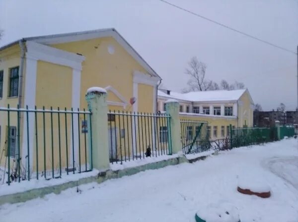 Школа 18 златоуст. 5 школа златоуст. Директор школы 34 златоуст. 5 школа златоуст. Школа 2 златоуст.