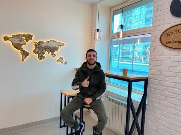 Грузинская пекарня спб. Батон домашний. Как сделать батон в домашних условиях. Зулалян хачатур гусленочич новосибирск. Ля пури на дежнева пекарня.