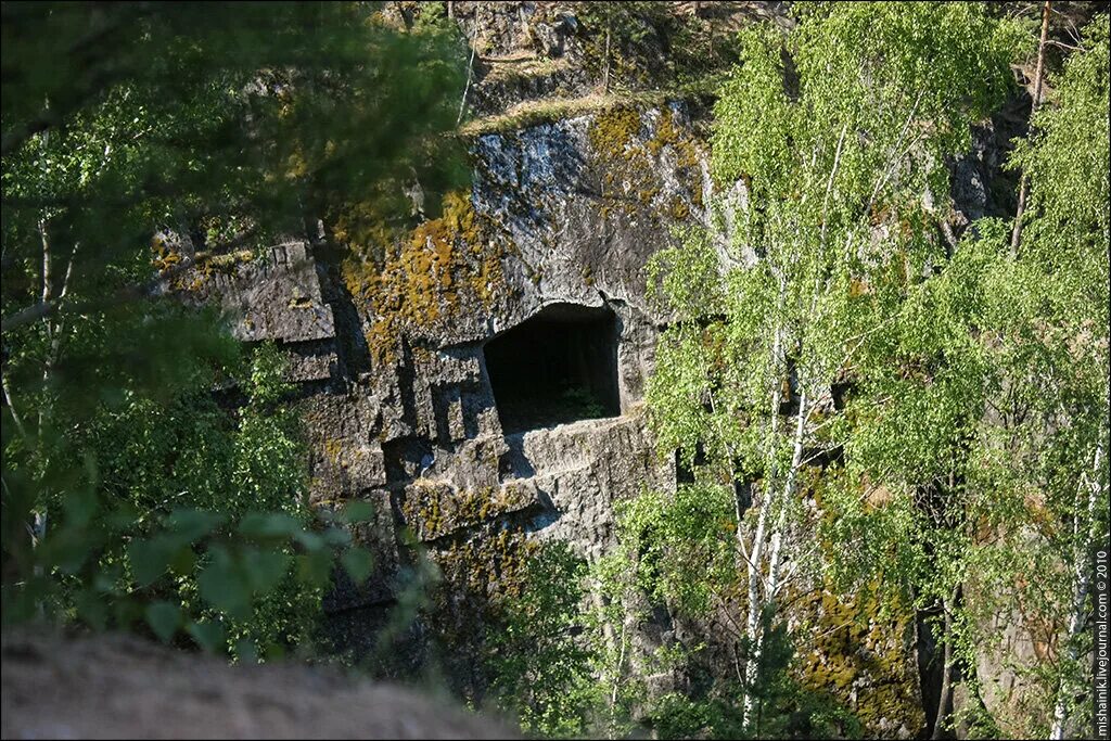 Тальков камень Сысерть. Заповедник Тальков камень Сысерть. Тальков камень Урал. Тальков камень пещера Сысерть. Сысерть камень