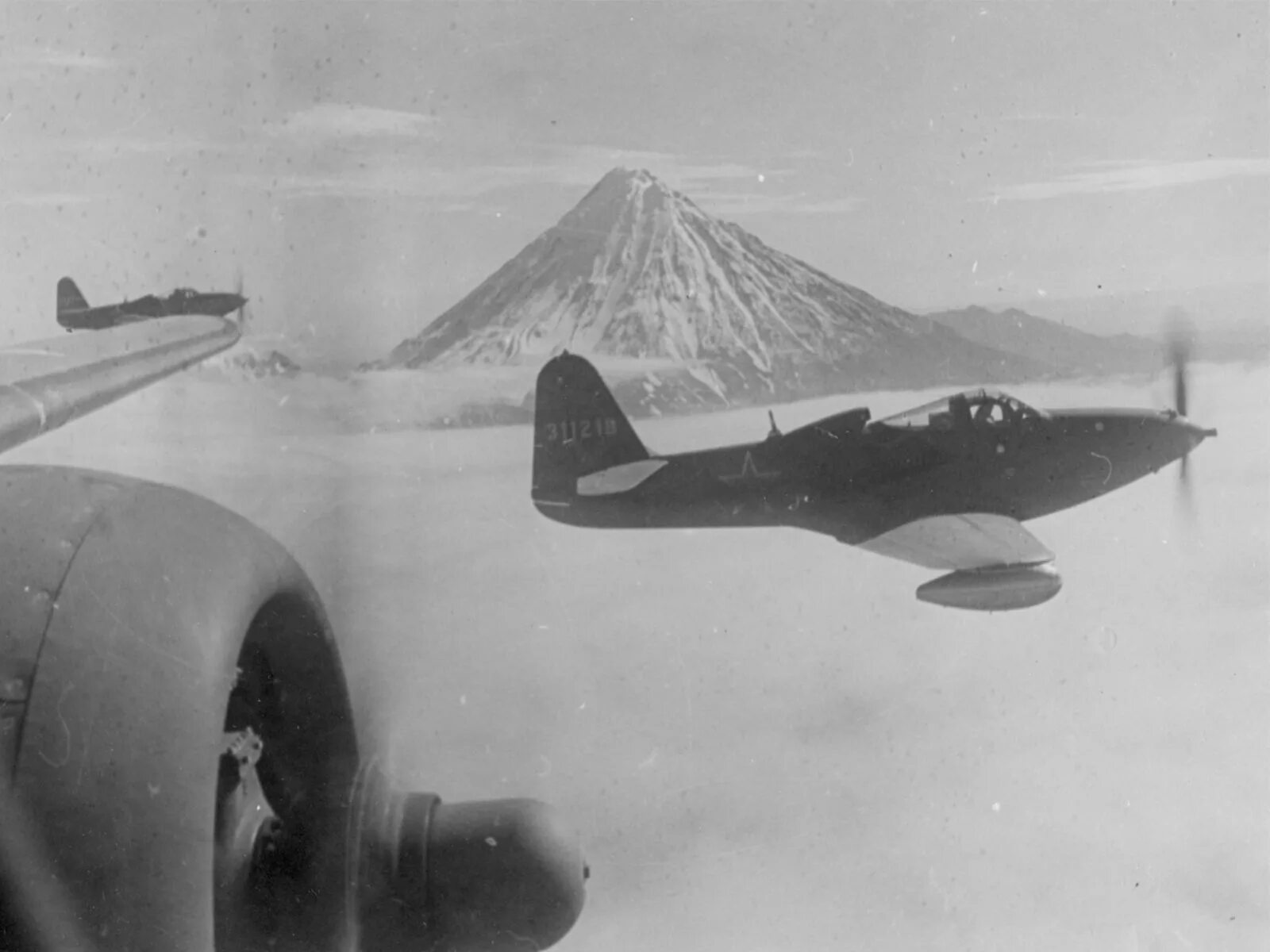 Аляска сибирь. АЛСИБ 1941 самолёты. P-63 Kingcobra. Bell p-39 Airacobra СССР. Аэрокобра самолет 2 мировой войны.