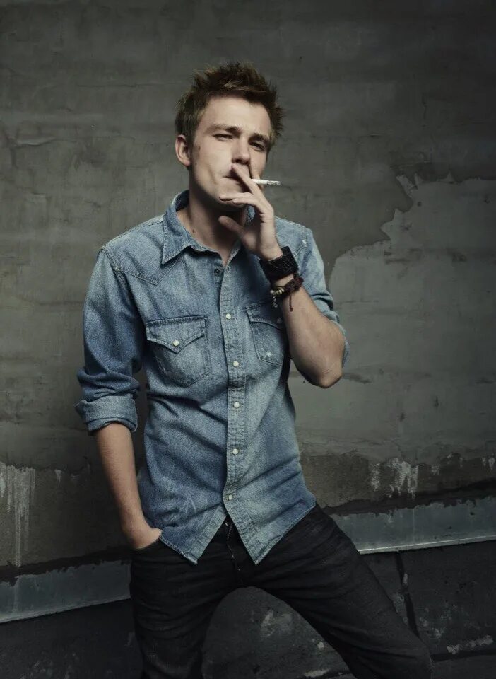 Гриша измайлов полицейский с рублевки. Grisha одежда. Гриша измайлов кожаная куртка. Grisha одежда. Кизару.