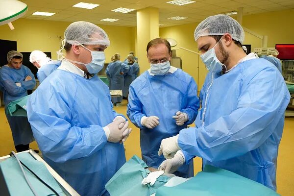 челюстно-лицевой хирург. боткинская больница отделение челюстно-лицевой хирургии. челюстно-лицевая хирургия. боткинская челюстно лицевая. челюстно-лицевой хирург.