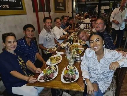 Eat bar