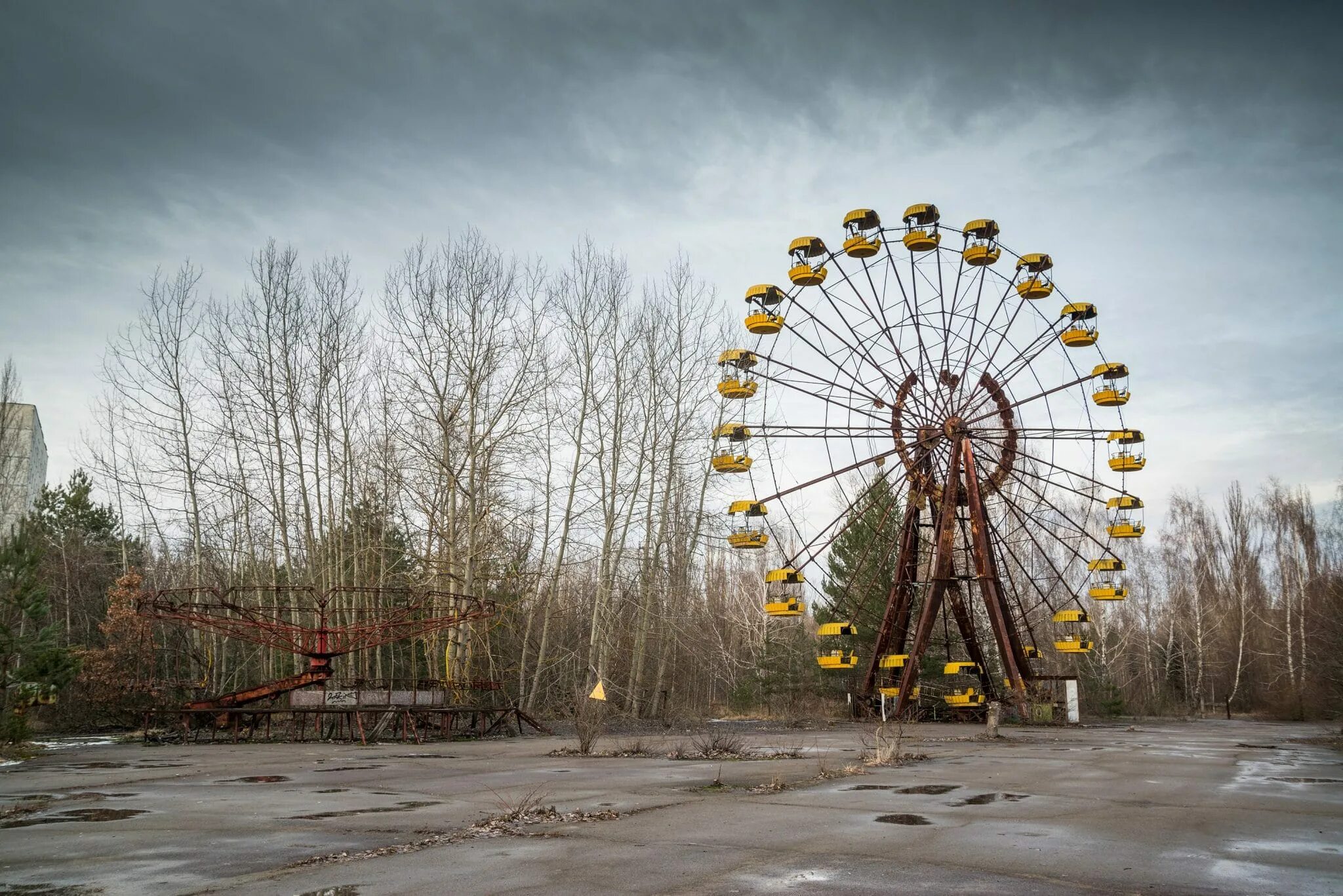 Припять сейчас. Припять Чернобыль ЧАЭС зона отчуждения. Припять колесо обозрения. Чернобыль зона отчуждения город Припять. Зона отчуждения Чернобыль станция Припять.
