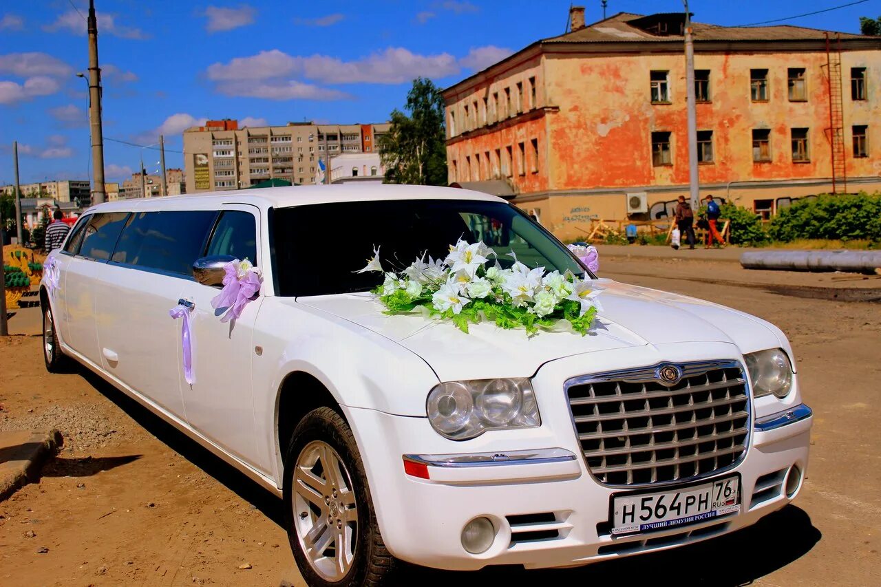 крайслер линкольн. крайслер 300с лимузин белый. лимузин экскалибур розовый. Svadebnaya mashina мерседес. бентли лимузин.