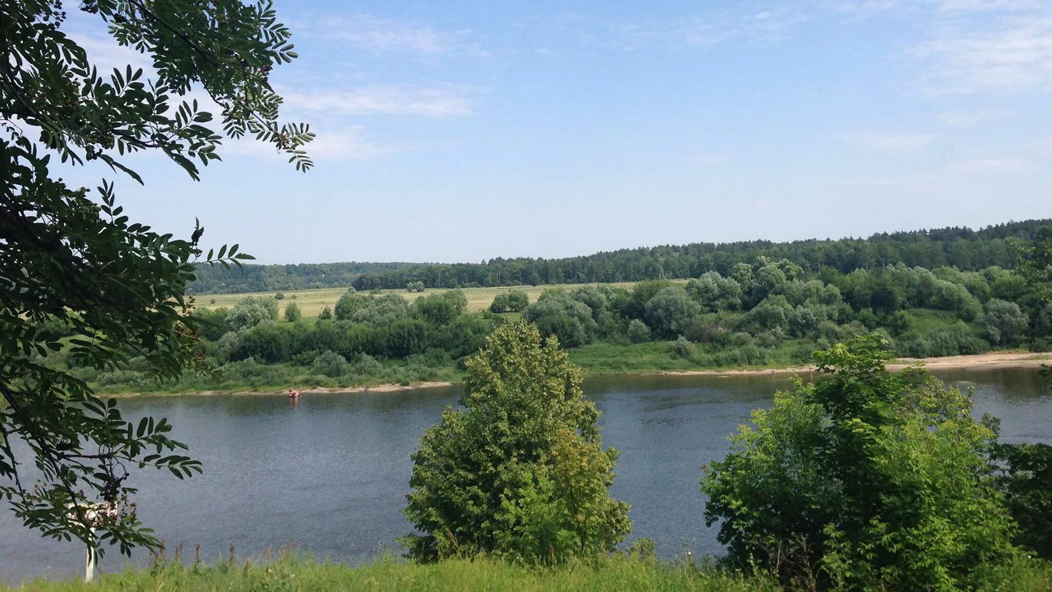 Мр тарусский район. Река Ока Таруса. Берег реки Таруса. Тарусский район река Ока. Таруса (река) реки Калужской области.