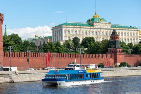 Теплоход на двоих москва река