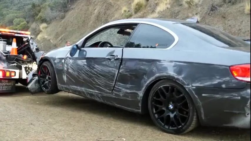 Жесткий разьеб. BMW m3 crash. Crash BMW e92. Битая БМВ е92. BMW e92 авария.