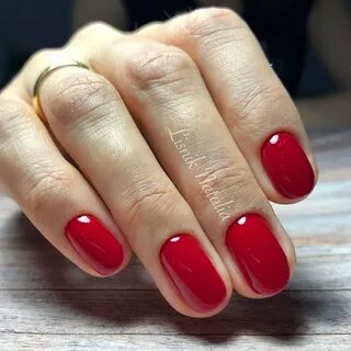 Красный цвет на коротких ногтях (66 фото) .