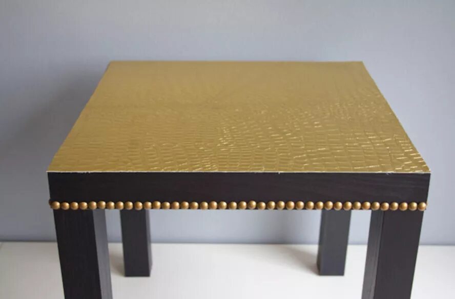 Une table