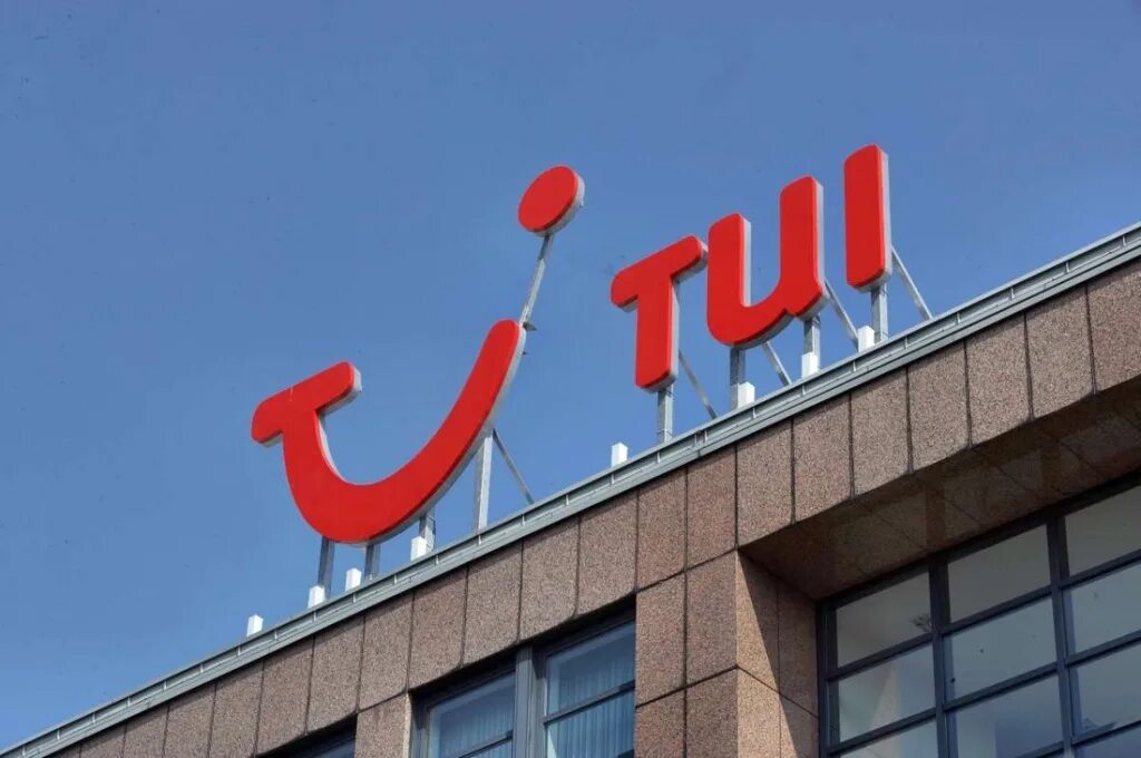 Туи оператор. Tui логотип. tui вывески. туркомпания туи. сайт туроператора с турами.