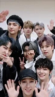 Почему ушел из группы stray kids