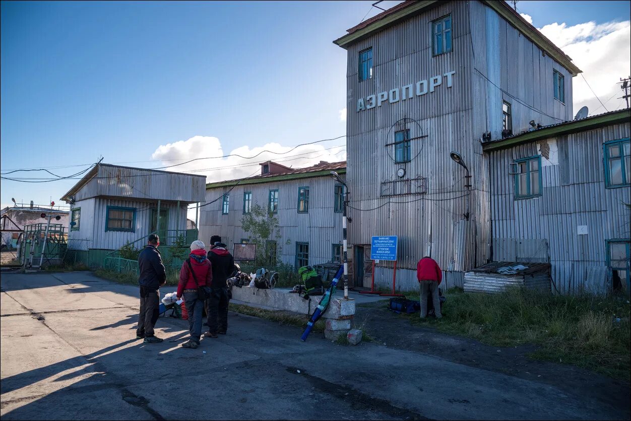 Рп5 хатанга аэропорт. Аэропорт хатанга. Аэропорт таймыр. Аэродром хатанга. Поселок хатанга аэропорт.