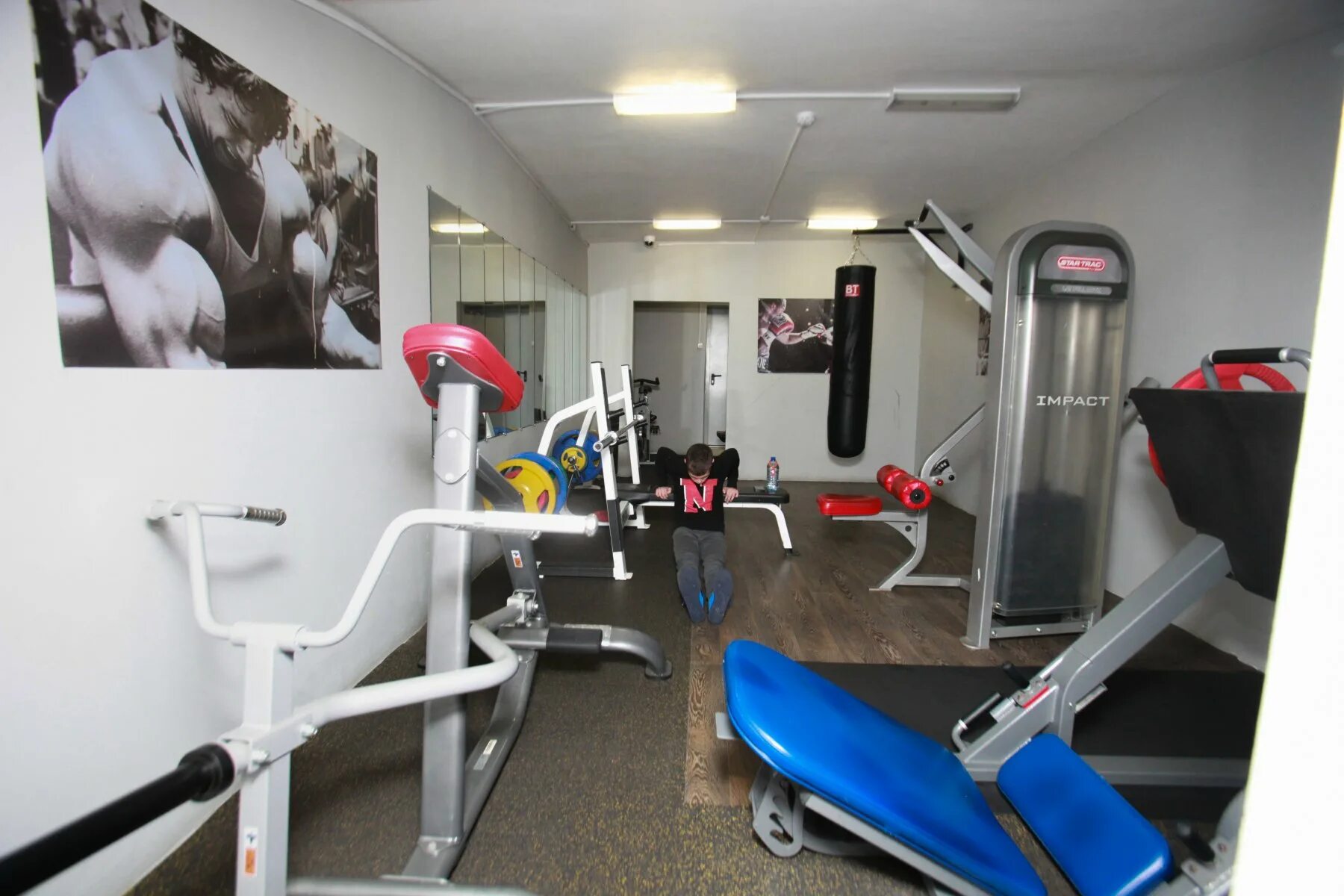 Русский фитнес 2023. Кардиозона в фитнес клубе. Бодибилдинг соревнования. Русский фитнес 2023. Русский фитнес 2023.