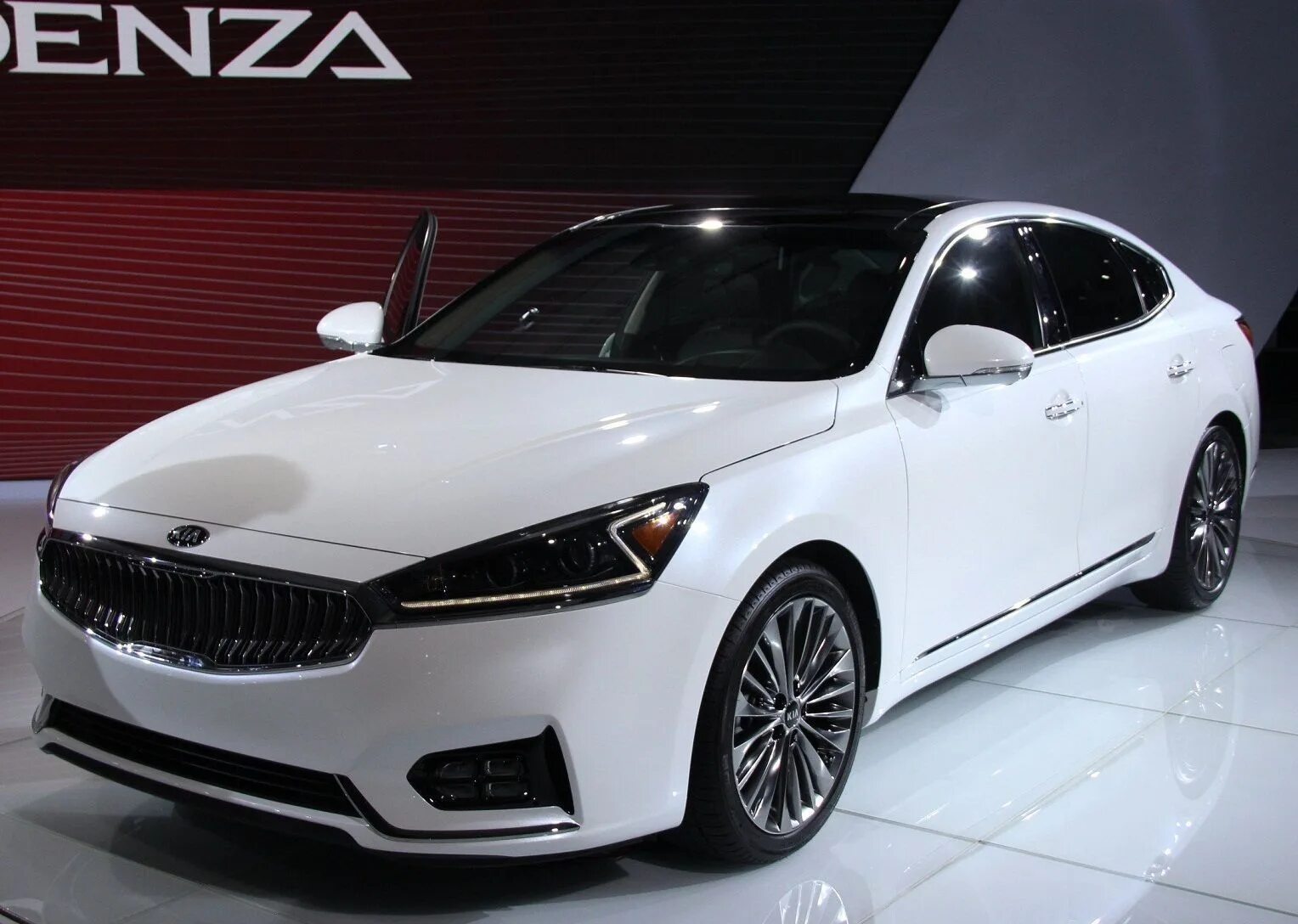 Kia Cadenza White 2020. Седан Kia Cadenza 2020. Kia k7 2017. Киа Каденза 2022.