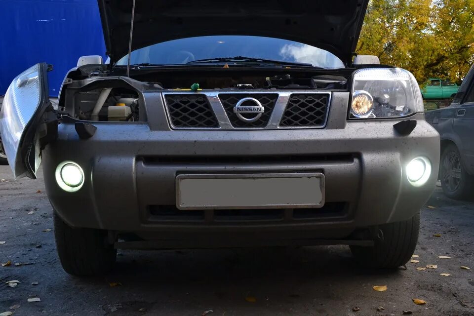 ПТФ Ниссан х-Трейл т31. Nissan x-Trail t30 противотуманки. Nissan x Trail t31 2008 ПТФ. Х Трейл т30 фары.