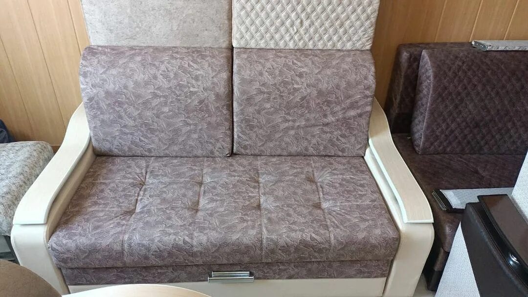 диван в стиле прованс. Eliv, диван лофт. диван-кровать innovation living cubed с деревянными ножками. диван мини стиль. диван арт деко.