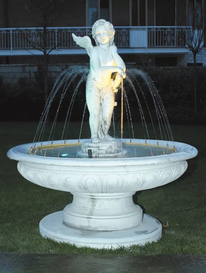 Старинные фонтаны мира. Фонтан скульптура. Фонтана новорожденного фонтаном. Фонтан скульптура. Фонтана новорожденного фонтаном.