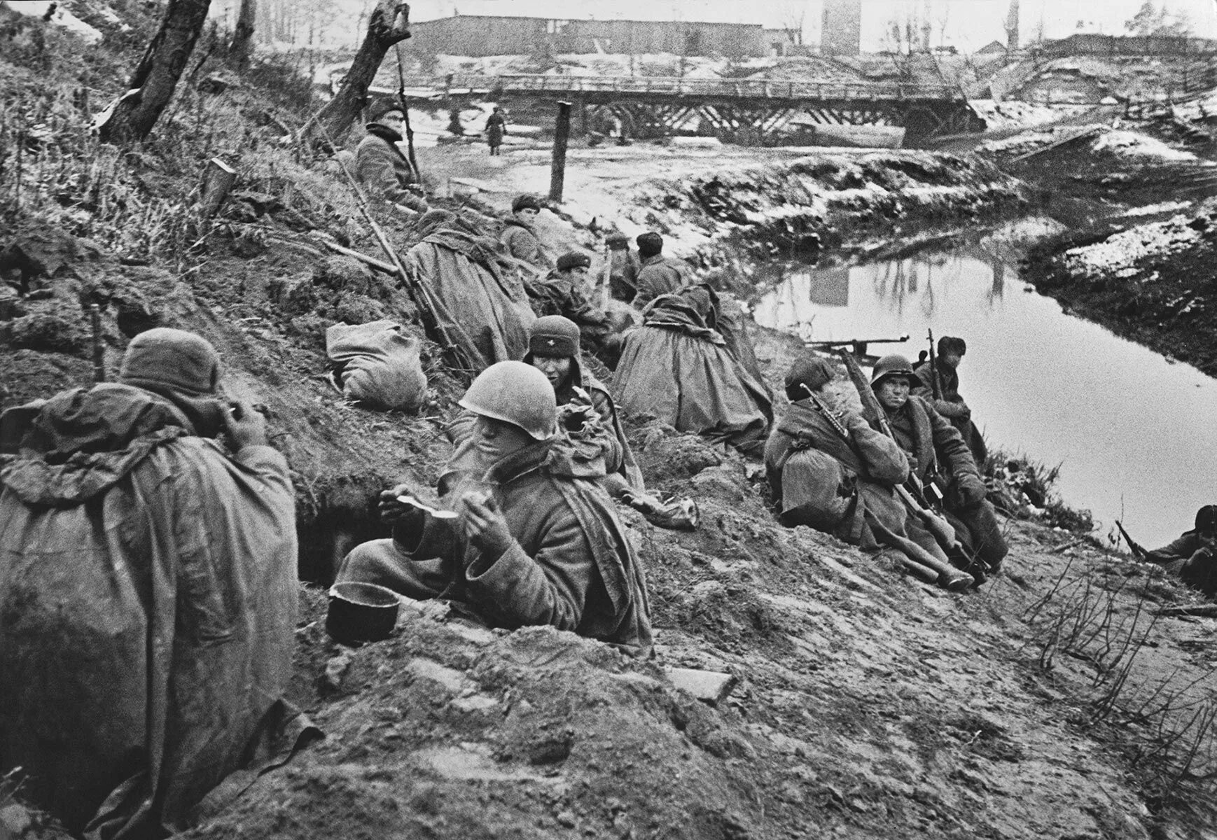 Про вов 2023. Невский Пятачок в 1943. Невский Пятачок сентябрь 1942. Блокада Ленинграда Невский Пятачок. Невский Пятачок и Невская Дубровка