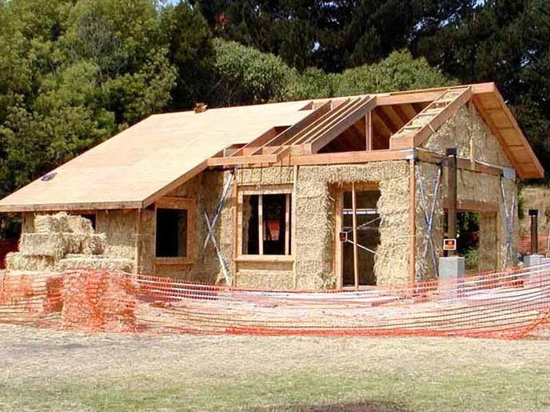 Саманный экодом. Экодом из соломенных блоков. Дом из соломы. Баня cordwood. Постройка дома своими руками.