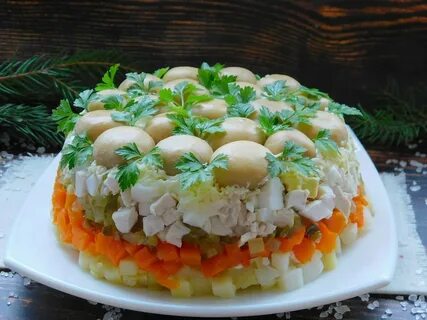 Вкусный салат с грибами на новый год
