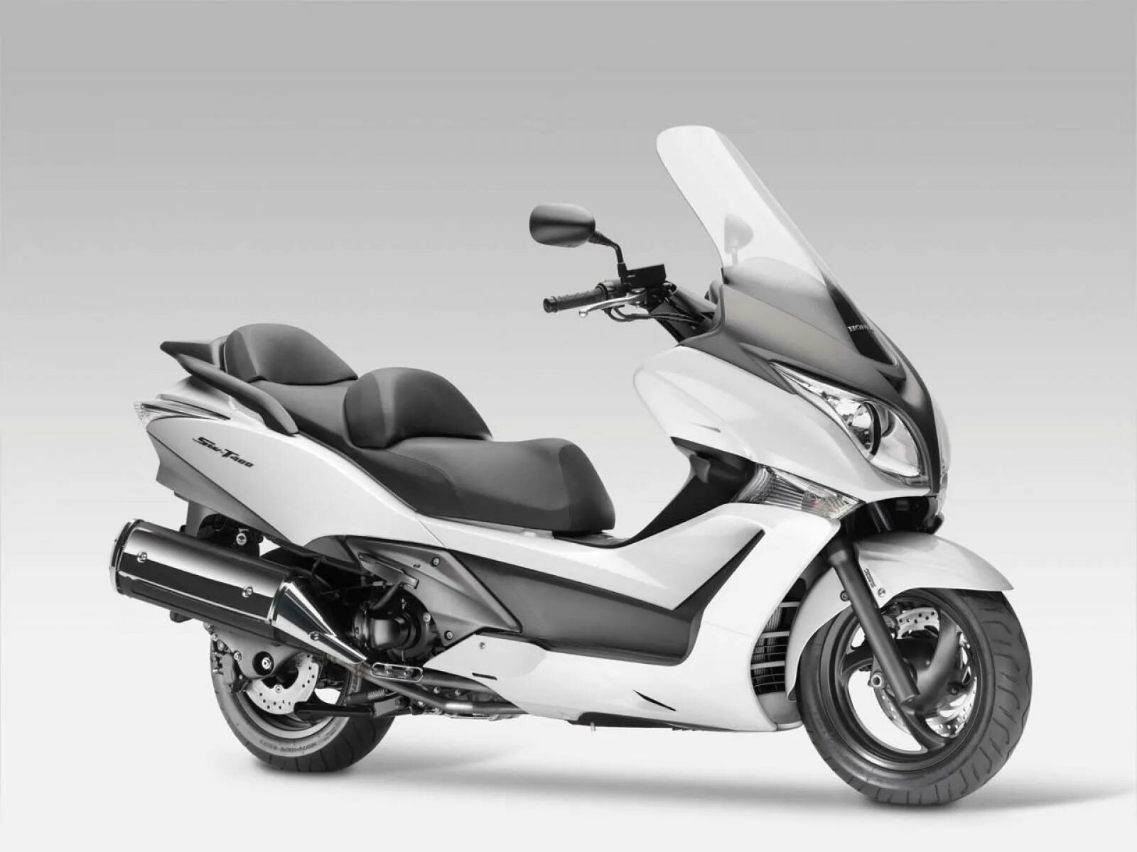 Сильвер Винг 400. Honda Silver Wing 2013. Honda Silverwing 400. Скутер Хонда Сильвер Винг. Характеристики скутеров хонда