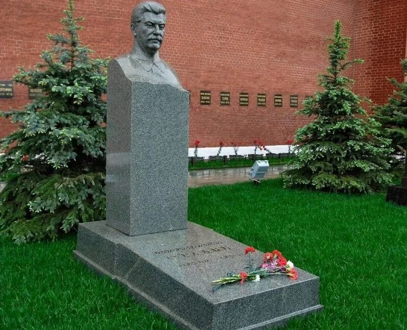 Иосиф виссарионович сталин кладбище. Иосиф виссарионович сталин кладбище