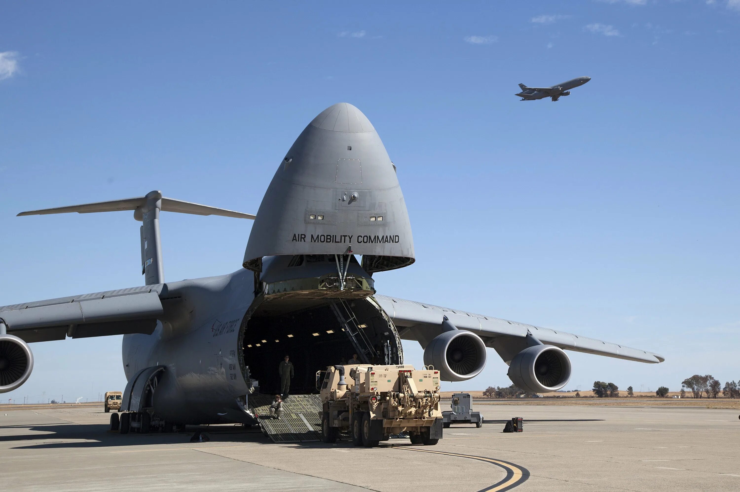 Lockheed c-141 Galaxy. Грузовой самолёт c47. Lockheed c-5 Galaxy. Грузовой самолет ВВС США.