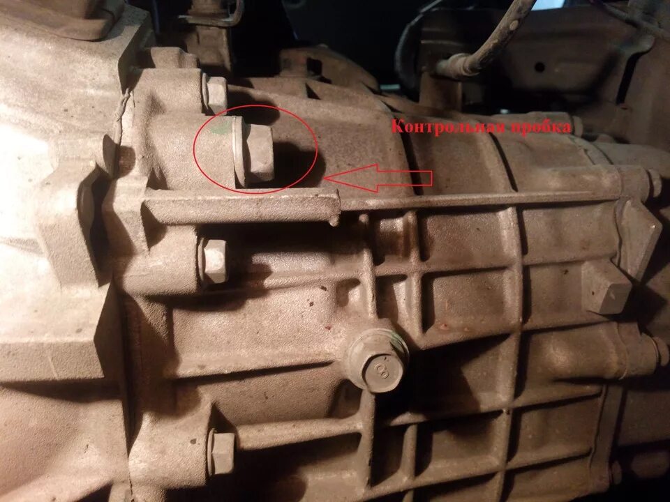 6 механика. Кия сид заливная пробка мкпп. Киа рио 1 мерный болт кпп. Киа сид 2009 автомат масло в коробку. Фильтр акпп киа церато 4 2.