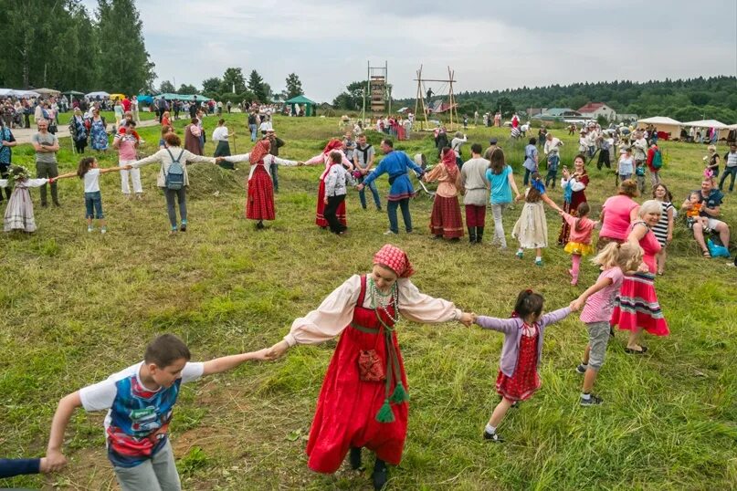 Сенокос в мураново 2021. Сенокос в мураново 2021. Мураново сенокос 2023. Мураново праздник сенокоса. Сенокос фестиваль.