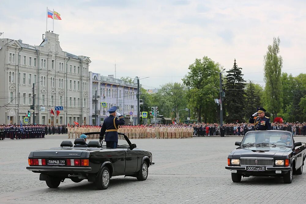 Воронеж день россии. Парад Победы 2022 в Воронеже. Площадь Ленина Воронеж парад. Парад Воронеж 2022. Площадь Ленина Воронеж день Победы.