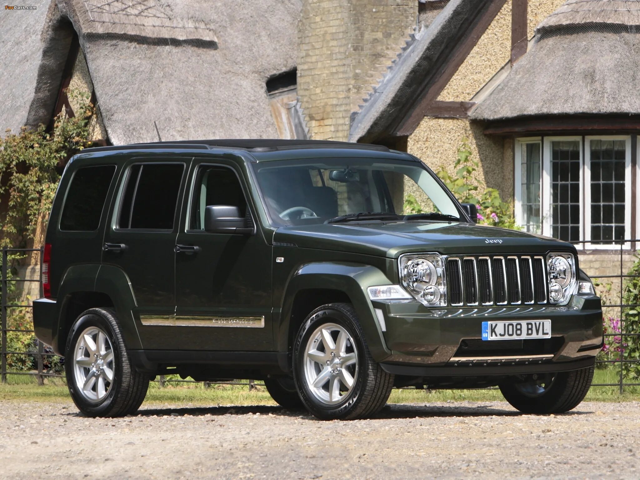 Cherokee limited. Jeep Cherokee 2007. Джип Чероки Либерти 2007. 2007 Jeep Cherokee KK. Джип Чероки Лимитед.