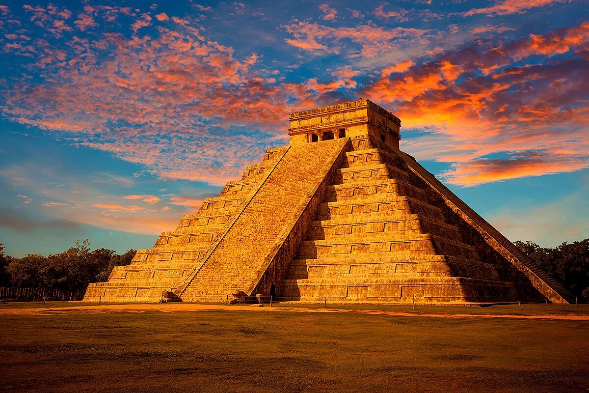 Памятники природы находящиеся в мексике. Пирамида Кукулькана Мексика. Пирамида Майя Чичен-ица. Чичен-ица пирамида Кукулькана. Пирамида Эль-Кастильо (пирамида Кукулькана), Чичен-ица, Мексика.