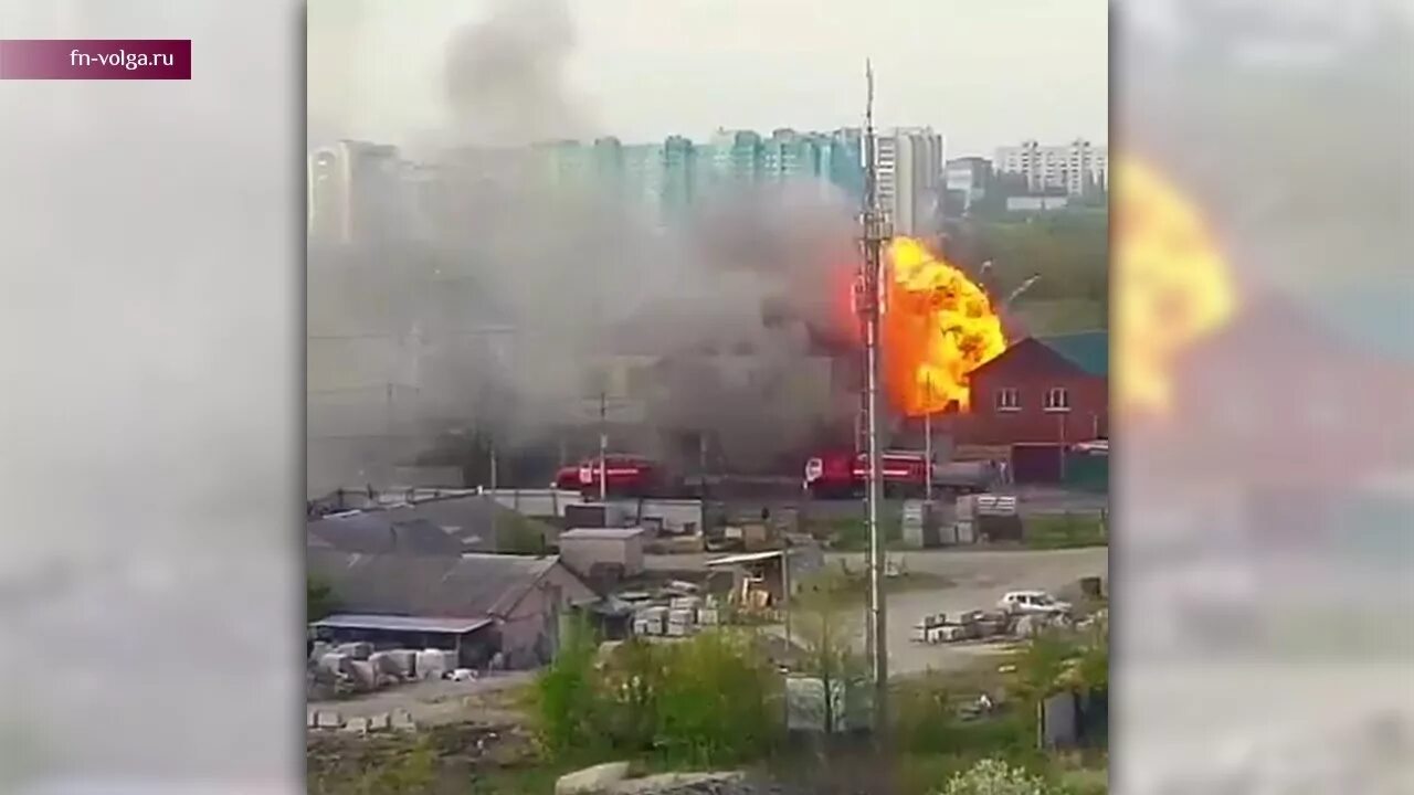 Пожар в кафе Саратова. Сгорело кафе в Саратове на танкистов. Взрыв в Саратове сегодня. Взрывы в саратове сегодня 2024