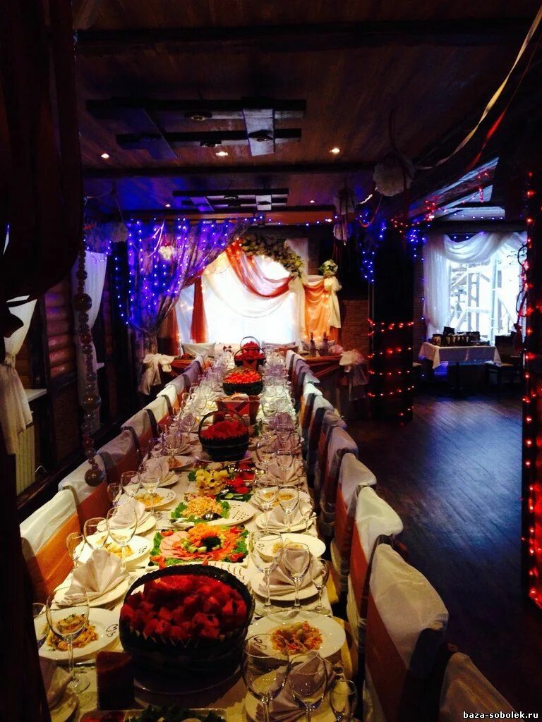 Соболек братск банкетный зал. Сайт караоке кристалл. Рестораны братска телефоны. Ресторан братск братск. Ресторан кристалл братск.